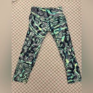 Cropped Workout Leggings by Brazil Wear